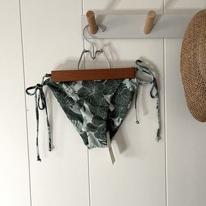 Bond-Eye Silver Fern Tie String Bottoms